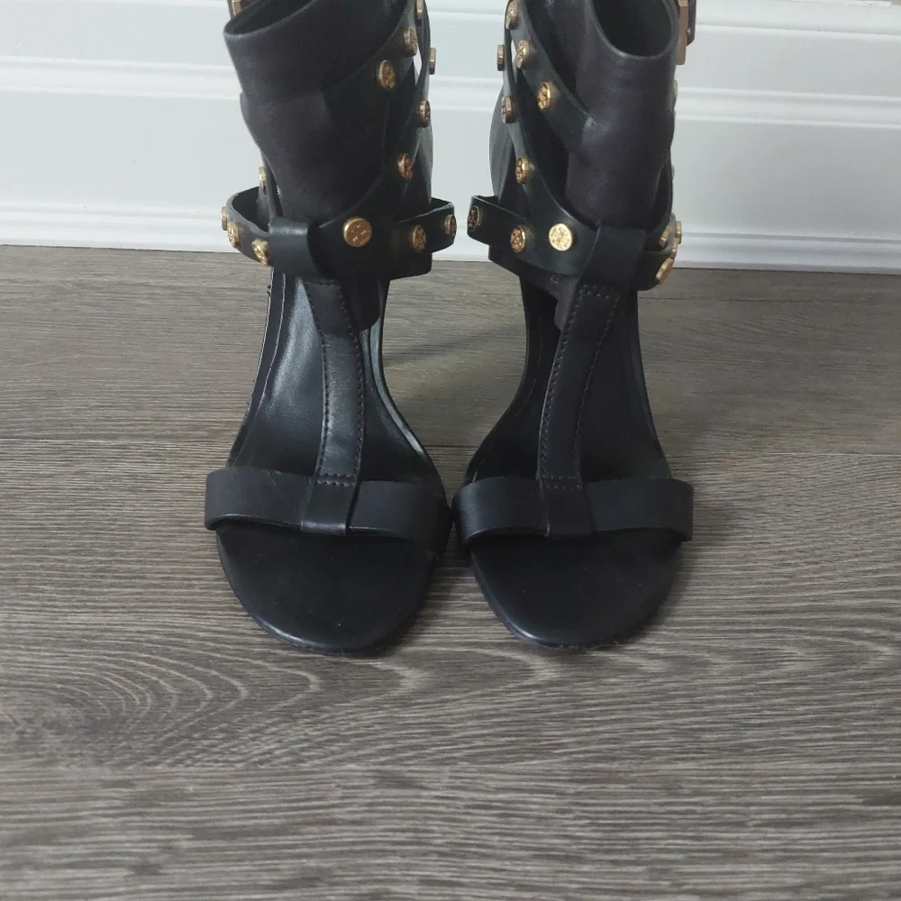 Tory Burch T black leather stiletto strappy heel pumps with gold TB stud accents - Picture 3 of 10